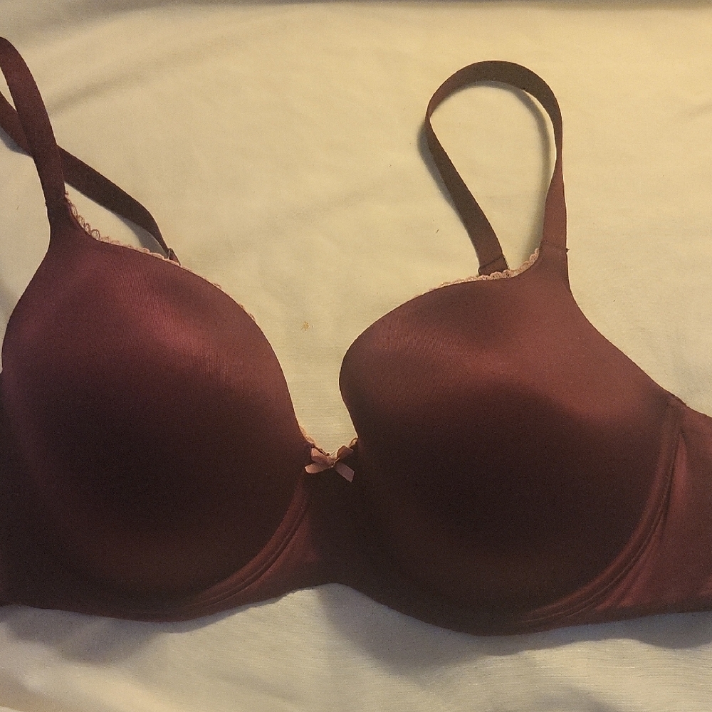 38 D Victoria's Secret Body By Victoria Lined Demi Underwire Maroon Bra